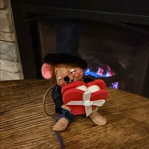 Vintage Annalee 1995 Mouse Pin for Valentine’s Day